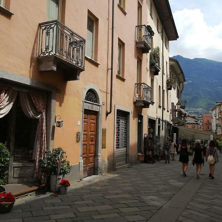Appartamento Nel Centro Storico Di Aosta Con Vista Sui Ghiacciai Dış mekan fotoğraf